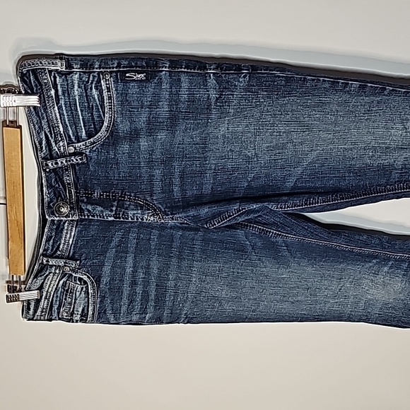 Silver Suki 31x33 slim boot cut jeans - Picture 2 of 7